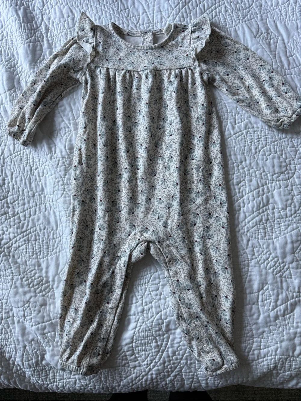 Colored Organics Floral Cream Long-Sleeve Romper 6-12M